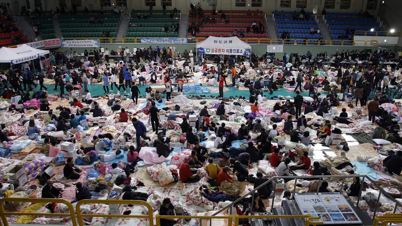 ferry_korea_families_getty_180414.jpg