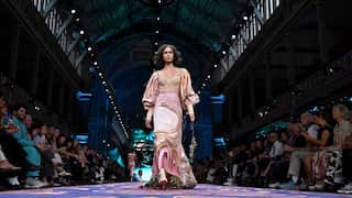 AUSTRALIA EXPLAINED - INDIGENOUS FASHION