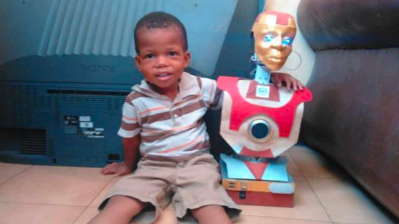 A dad builds a smart robot to help his son