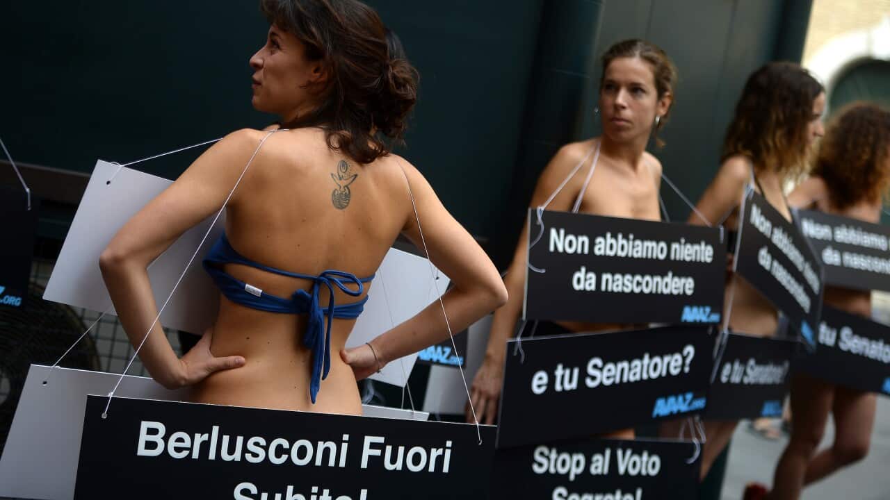 berlusconi_naked_131016_getty_2.JPG