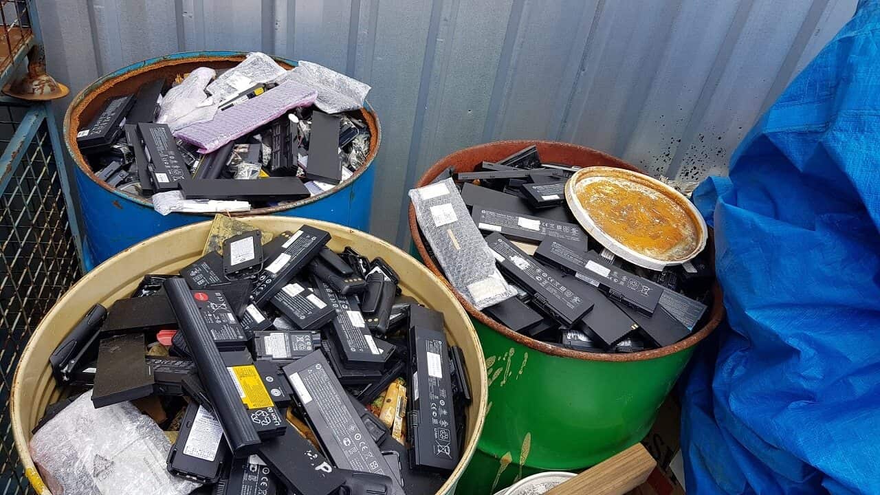 Mobile devices can be recycled to make new batteries, fencing and jewellery.
