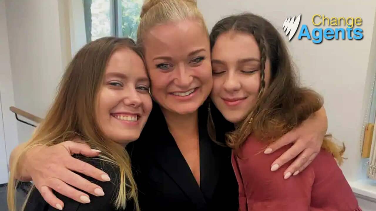 Jasmine Straga (centre) with Vlada Makushyna (left) and Mariia Borysiak (SBS-Sandra Fulloon).jpg