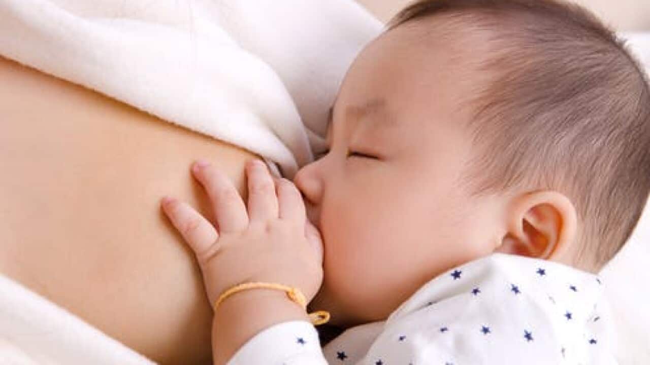 世衛指喂養母乳比任何可能造成傳播新冠病毒的風險更具益處。
