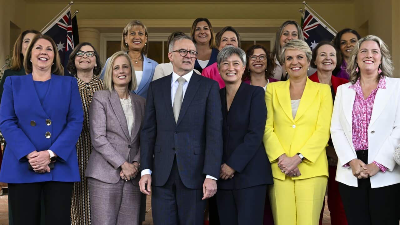 Anthony Albanese with the women in his ministry