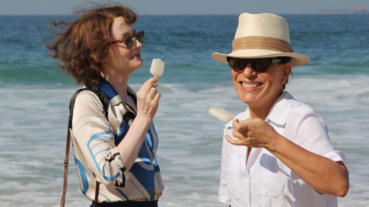 Reaching-for-the-Moon_640_661312289