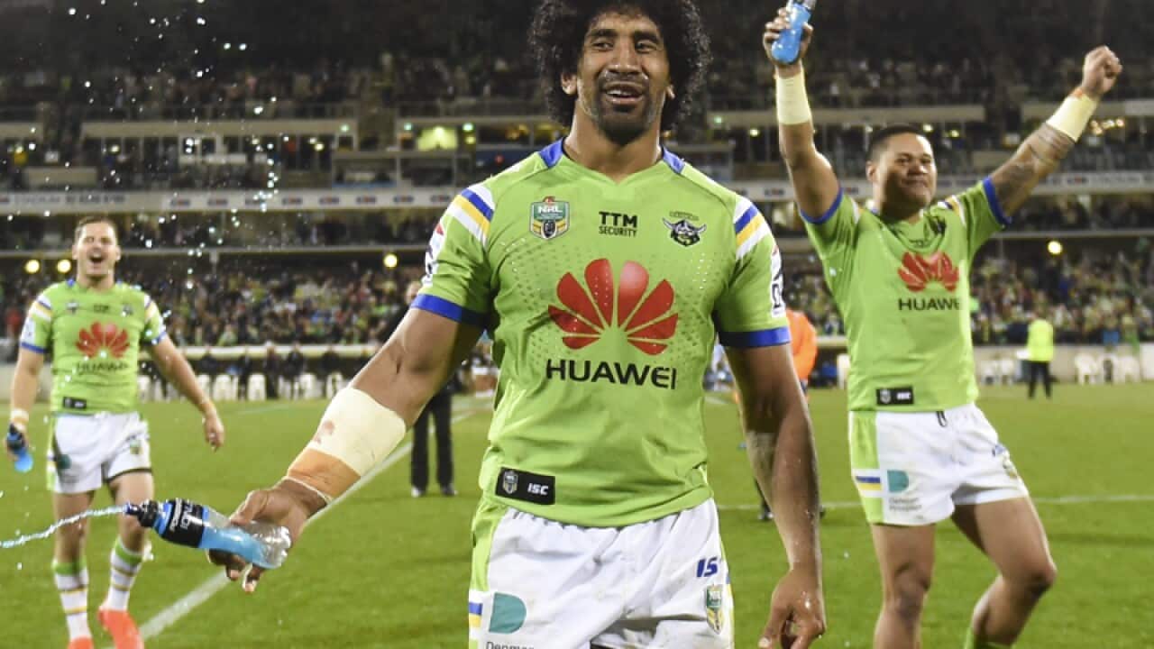 Sia Soliola of the Raiders