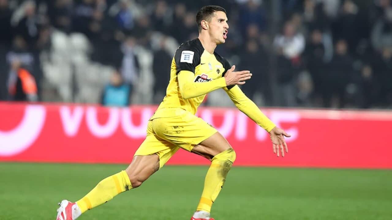 aek paok.jpg