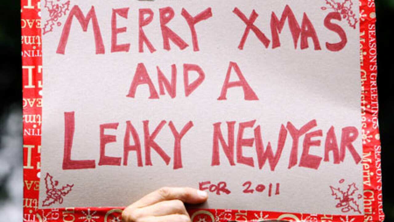 wikileaks_protest_L_101214_aap_2046133233