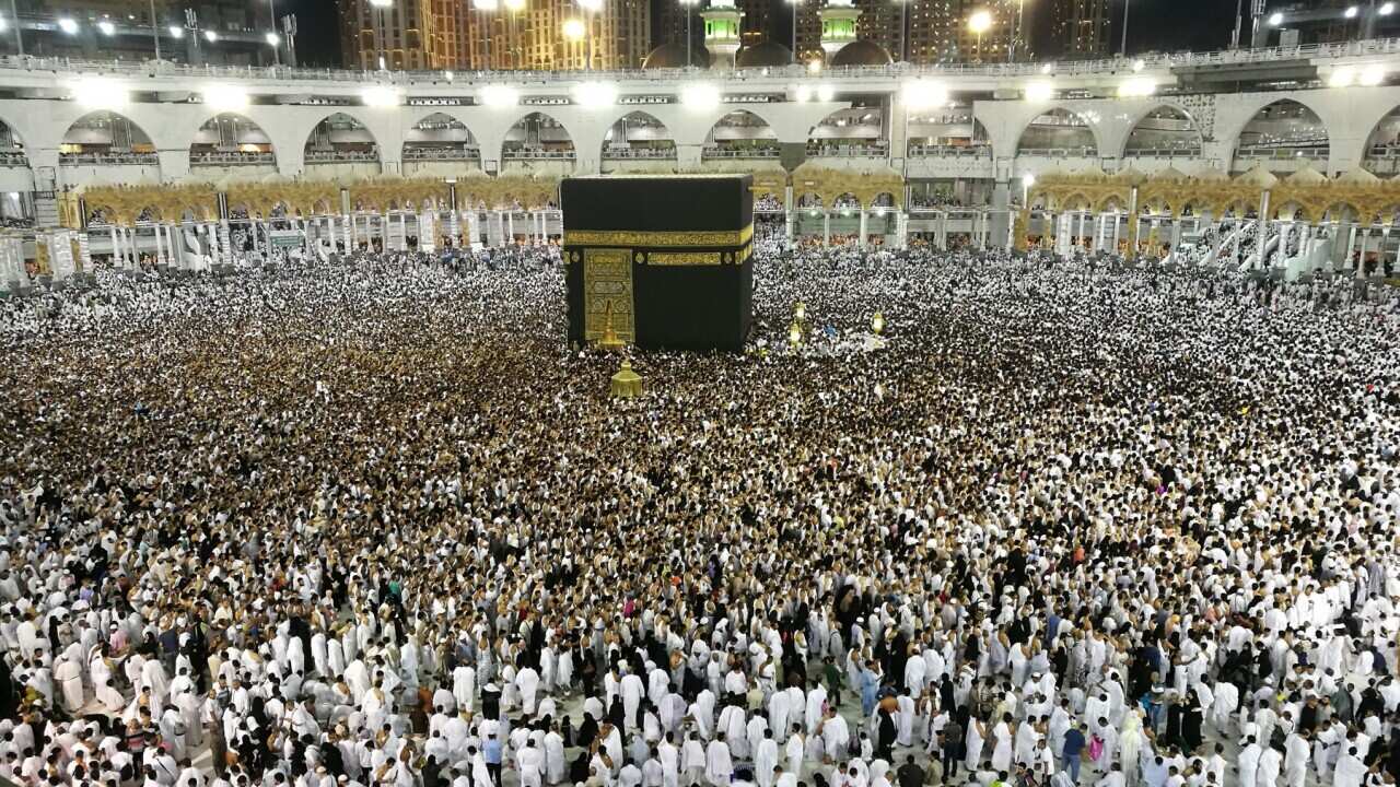 The Hajj crowd at Mecca during the night