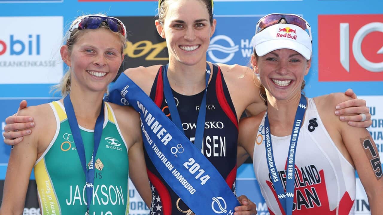 Runner-up Australia's Emma Jackson (L)