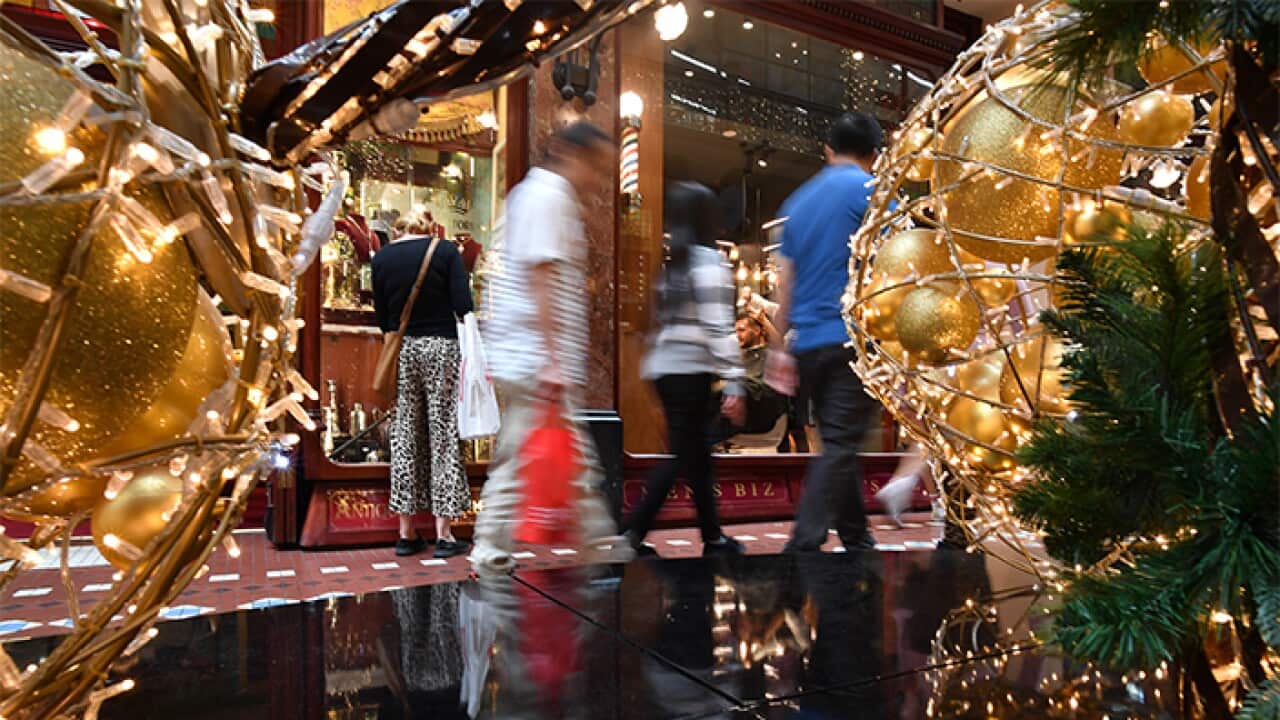 CHRISTMAS RETAIL TRADE