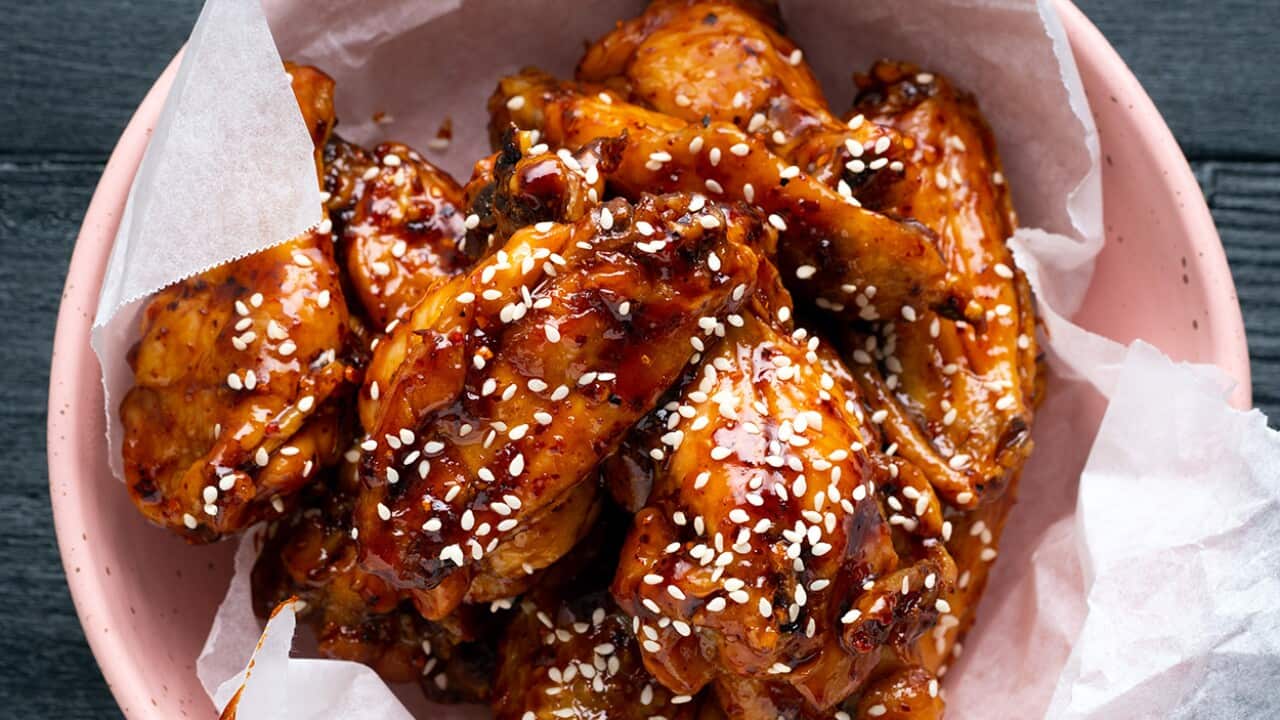 Oven-baked sticky hot wings-image