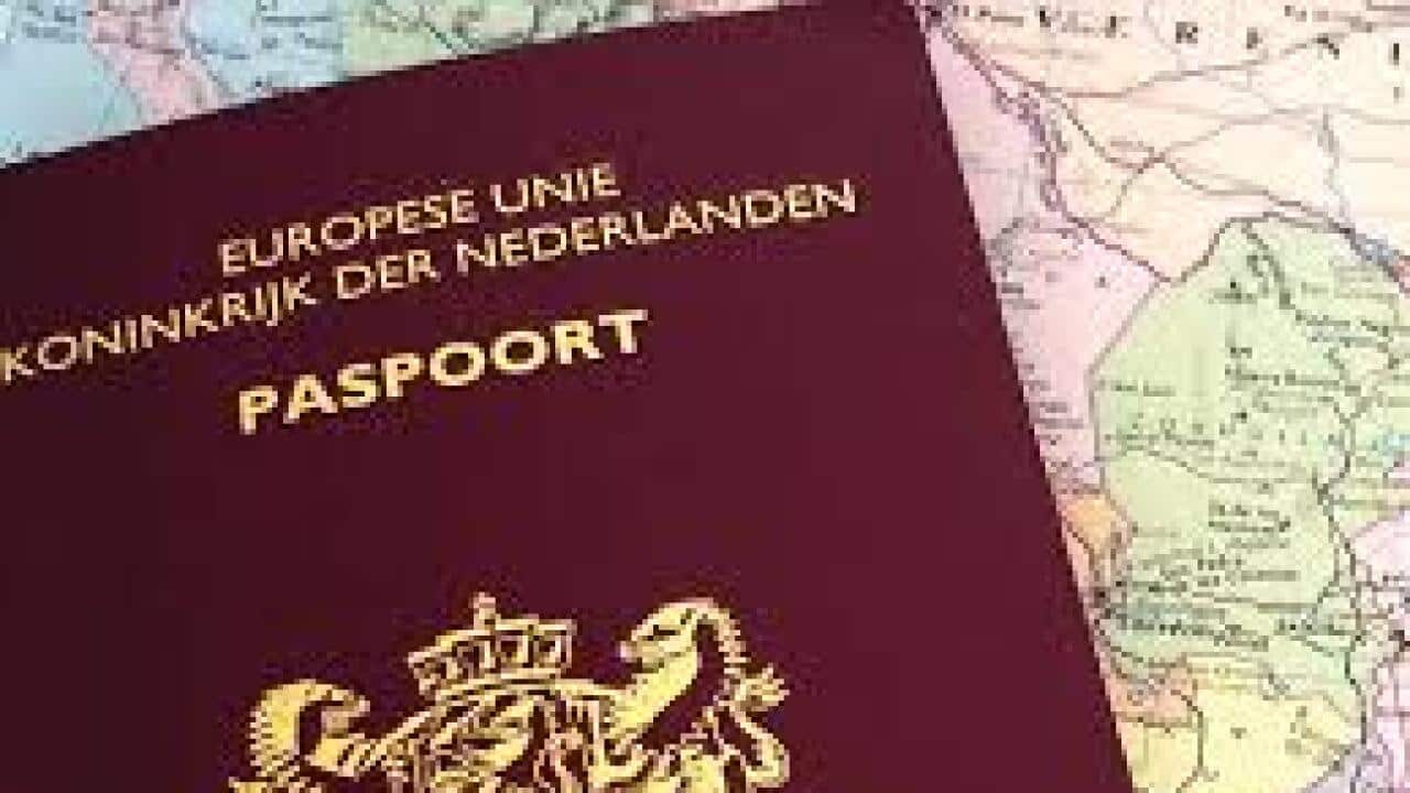 Lost Dutch citizenship 