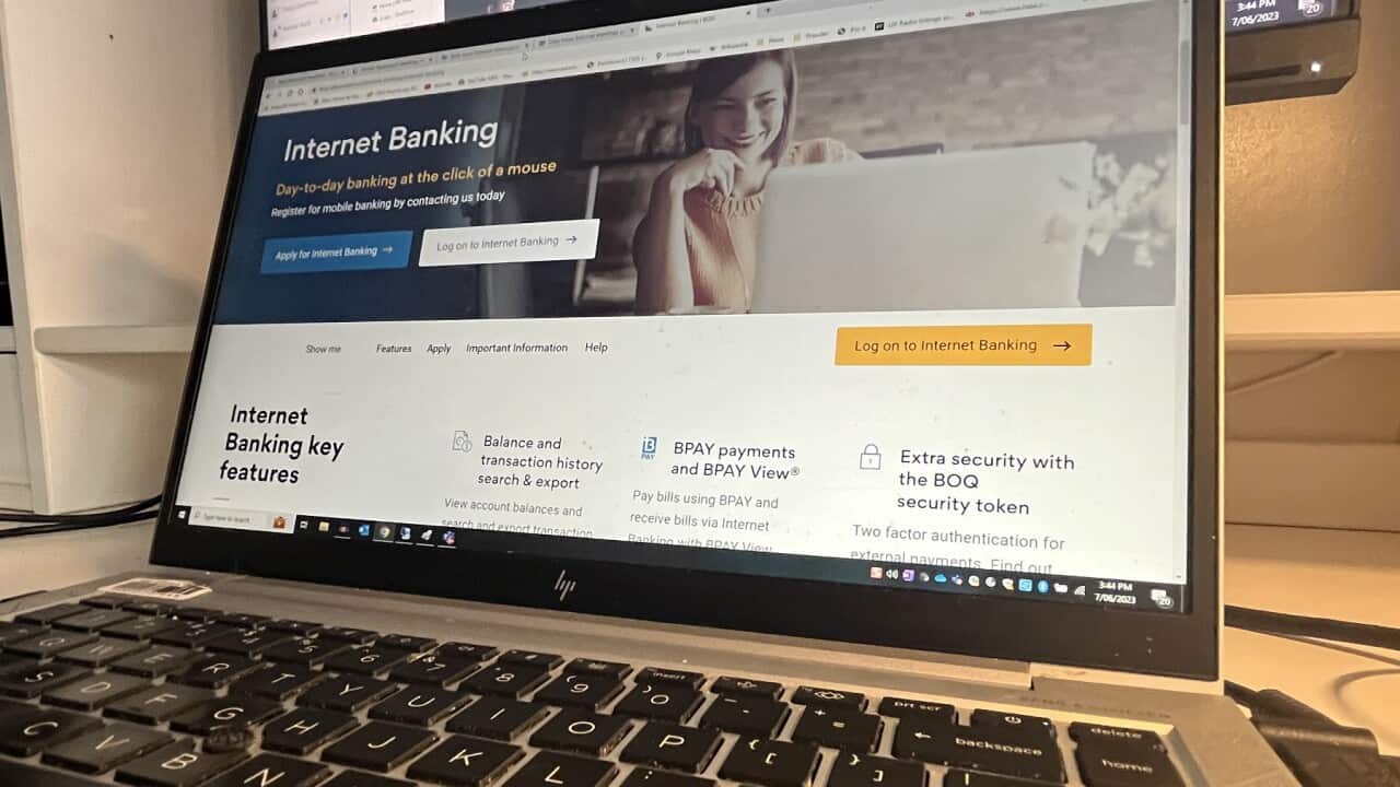 Internet banking is becoming the norm (SBS).