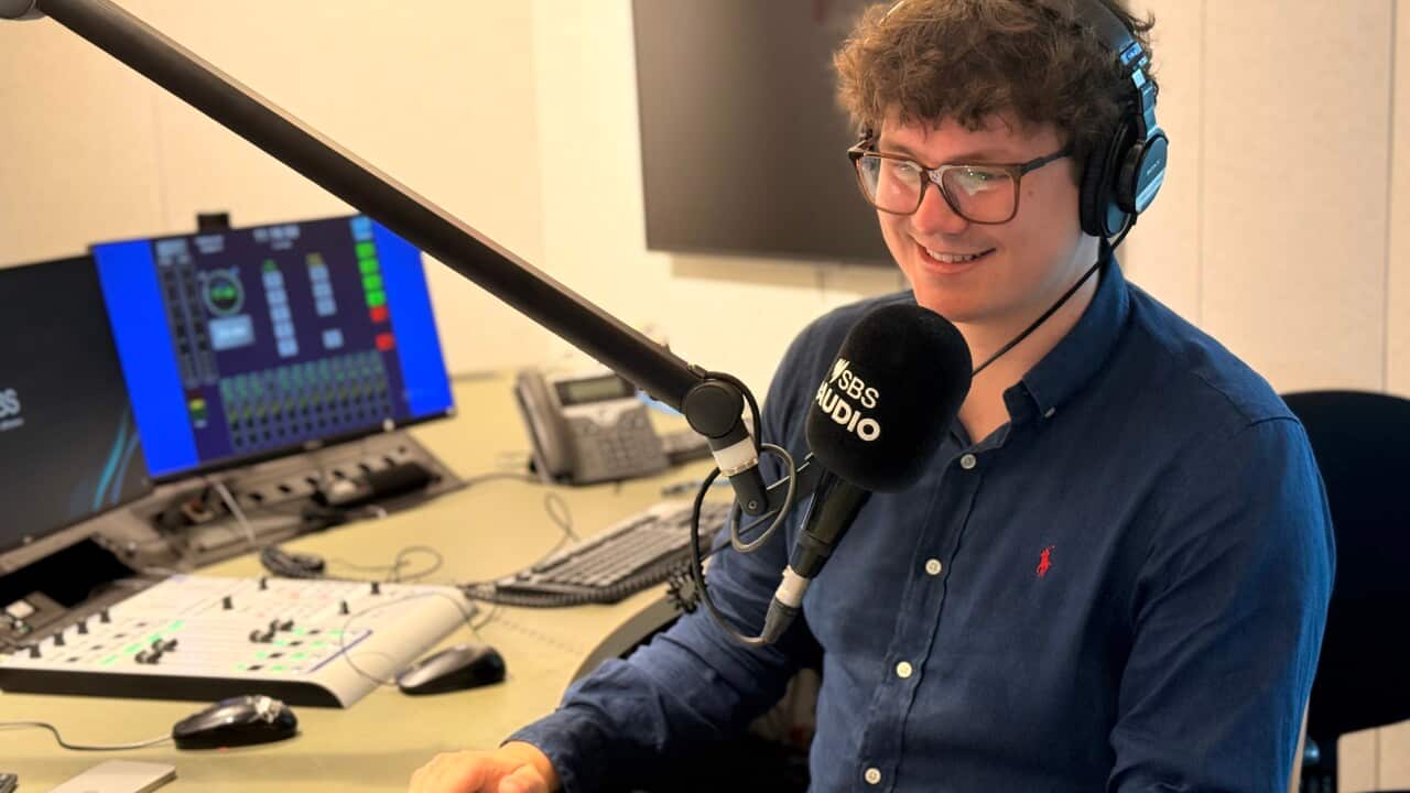 Marshall Romano Grande negli studi di radio SBS.