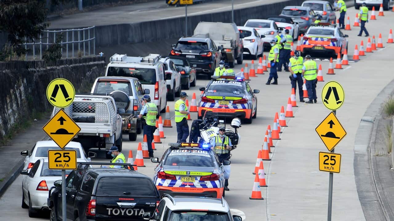 NSW Police conduct a roadblock operation on the Warringah Freeway in North Sydney, in an attempt to head off an anti-lockdown protest in Sydney, Saturday, August 21, 2021. (AAP Image/Dan Himbrechts) NO ARCHIVING