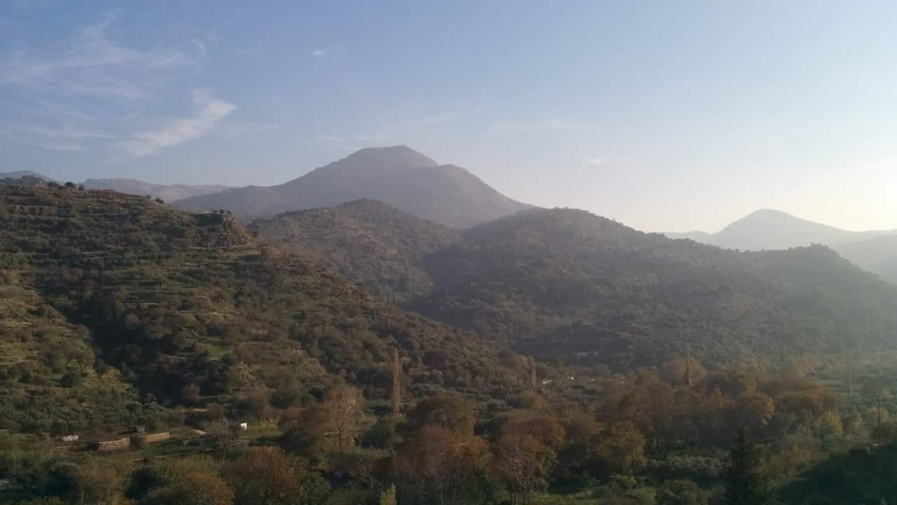 Ikaria is one of the middle islands of the northern Aegean.png