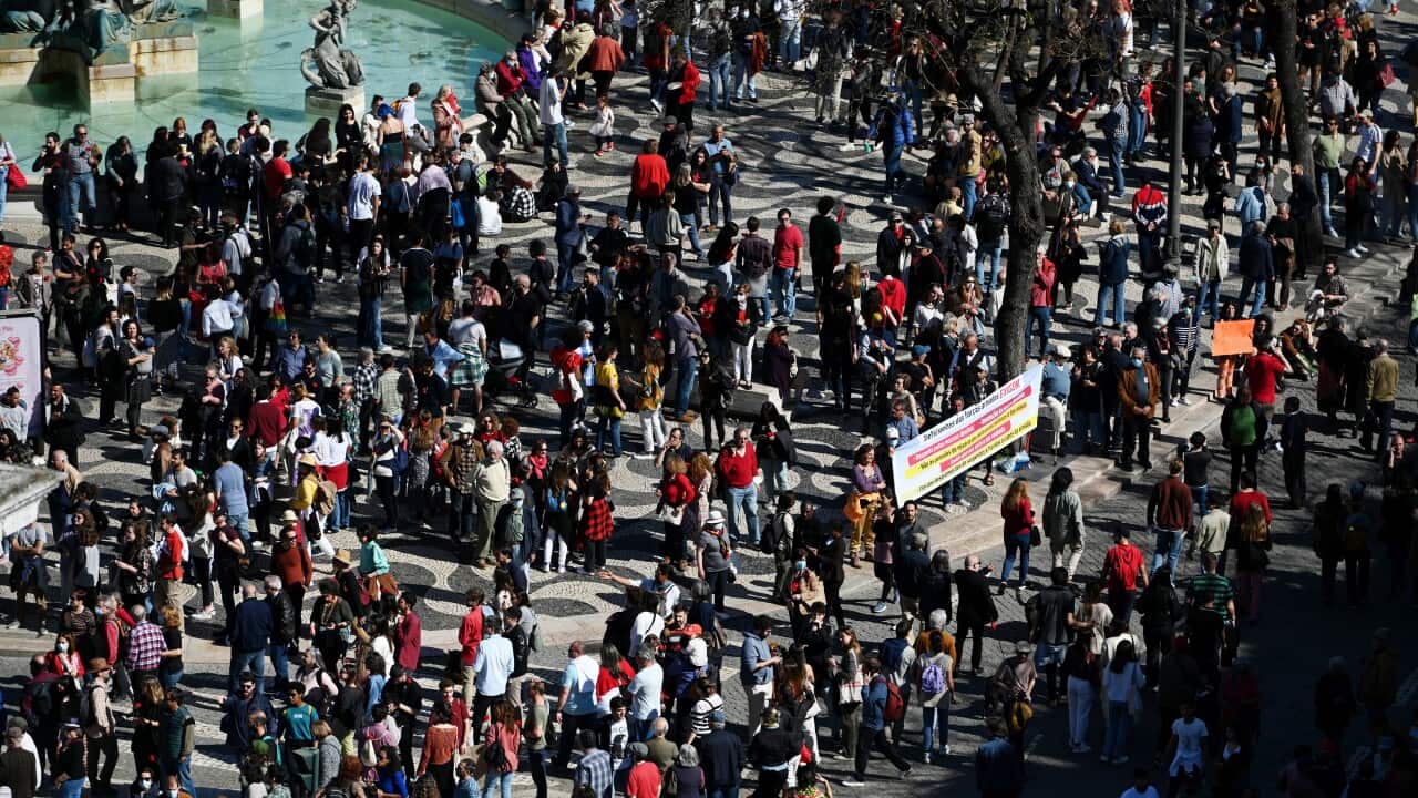 Revolução dos Cravos