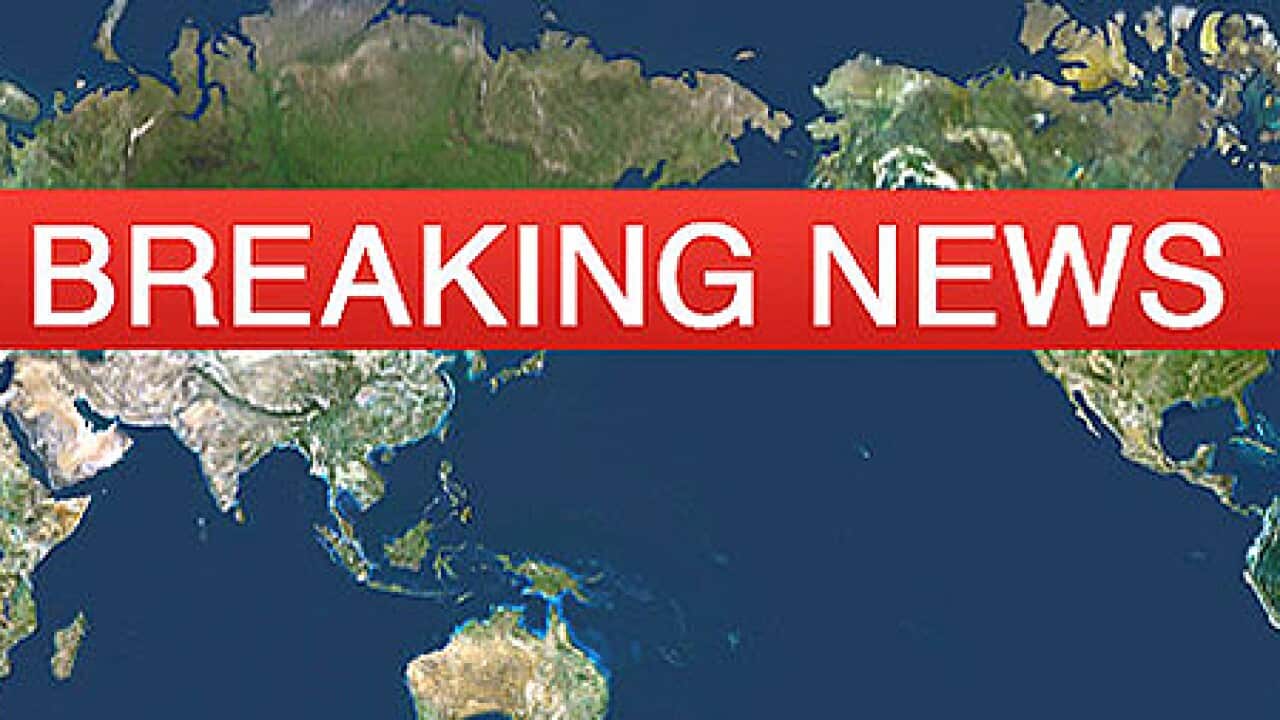 BreakingNews_Article_large_931147814