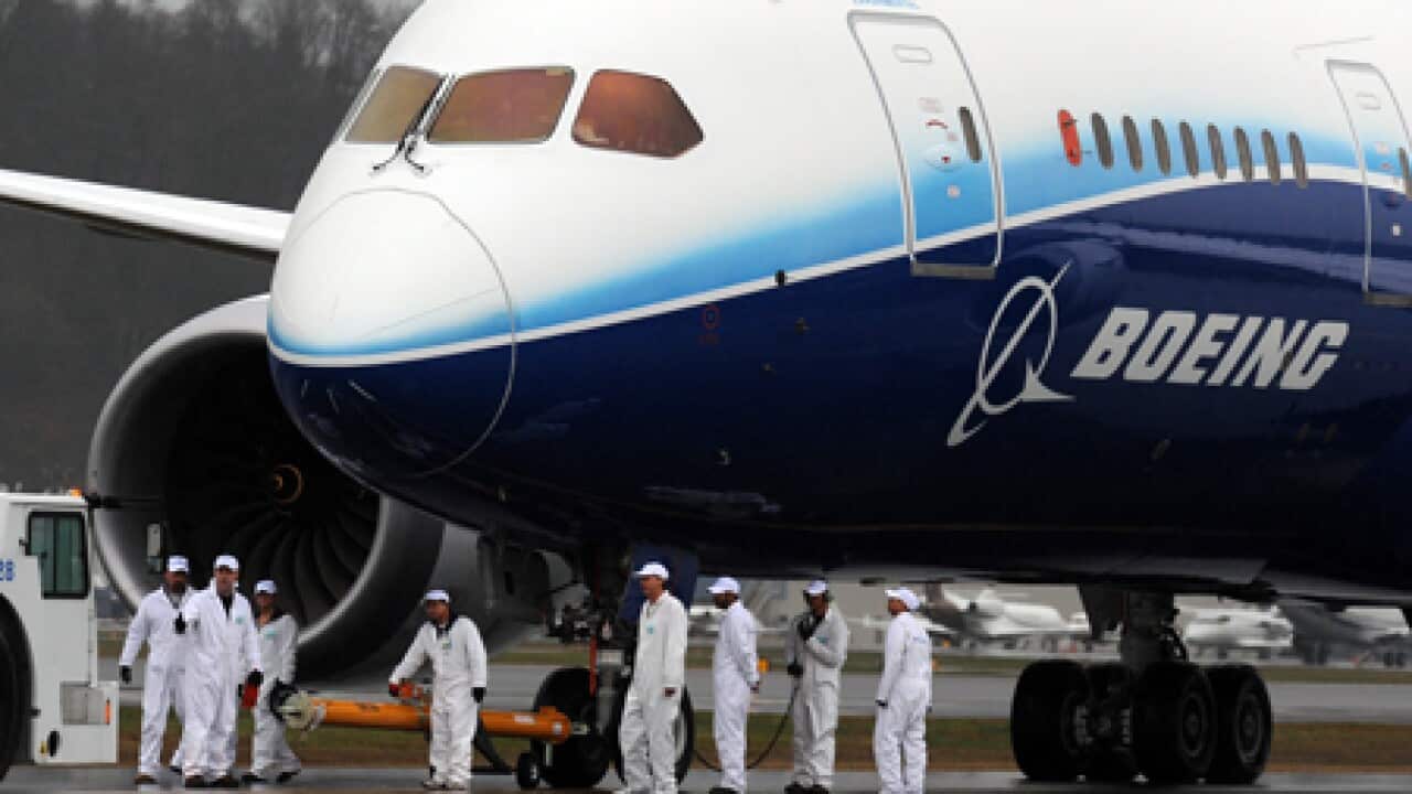 dreamliner_100719_L_aap_366055324