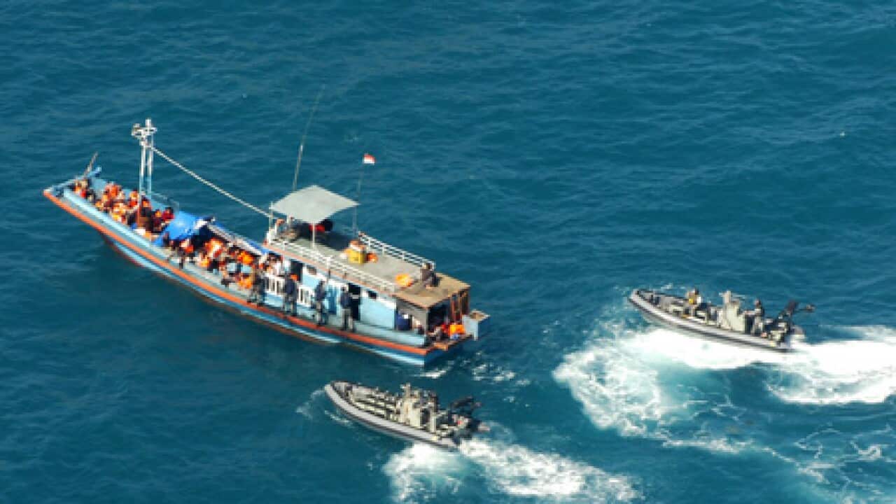 refugees_boat_090918_aap_B_826183719