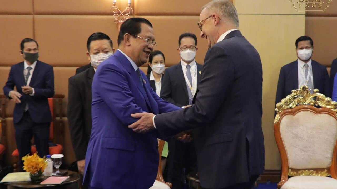 Cambodia PM Hun Sen and Australia PM Anthony Albanese in ASEAN meeting in Phnom Penh.jpg