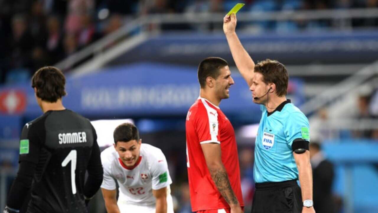 Felix Brych ist raus.