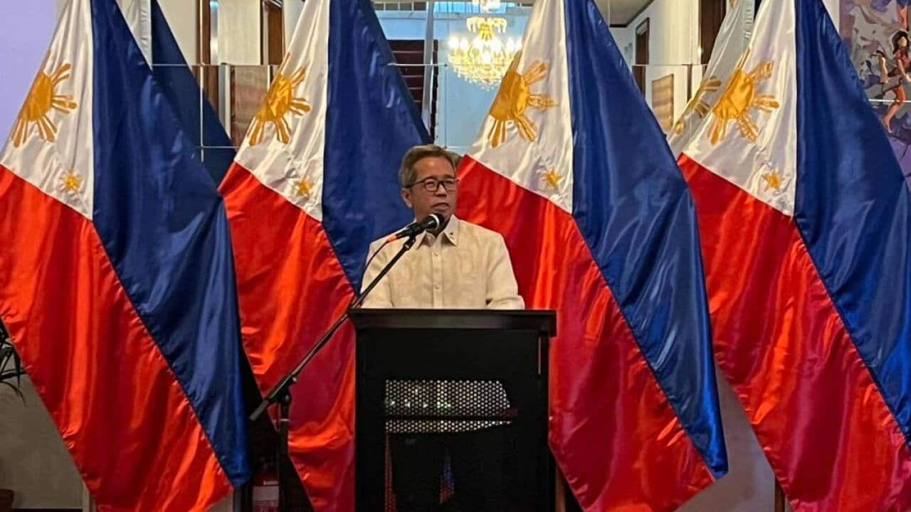 antonio morales amb pilipinas.jpg