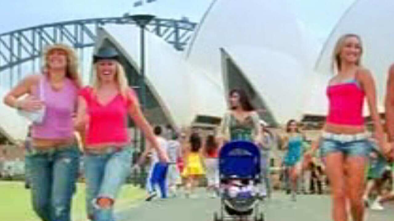 bollywood_opera_house_l_120509_sbs_533310522