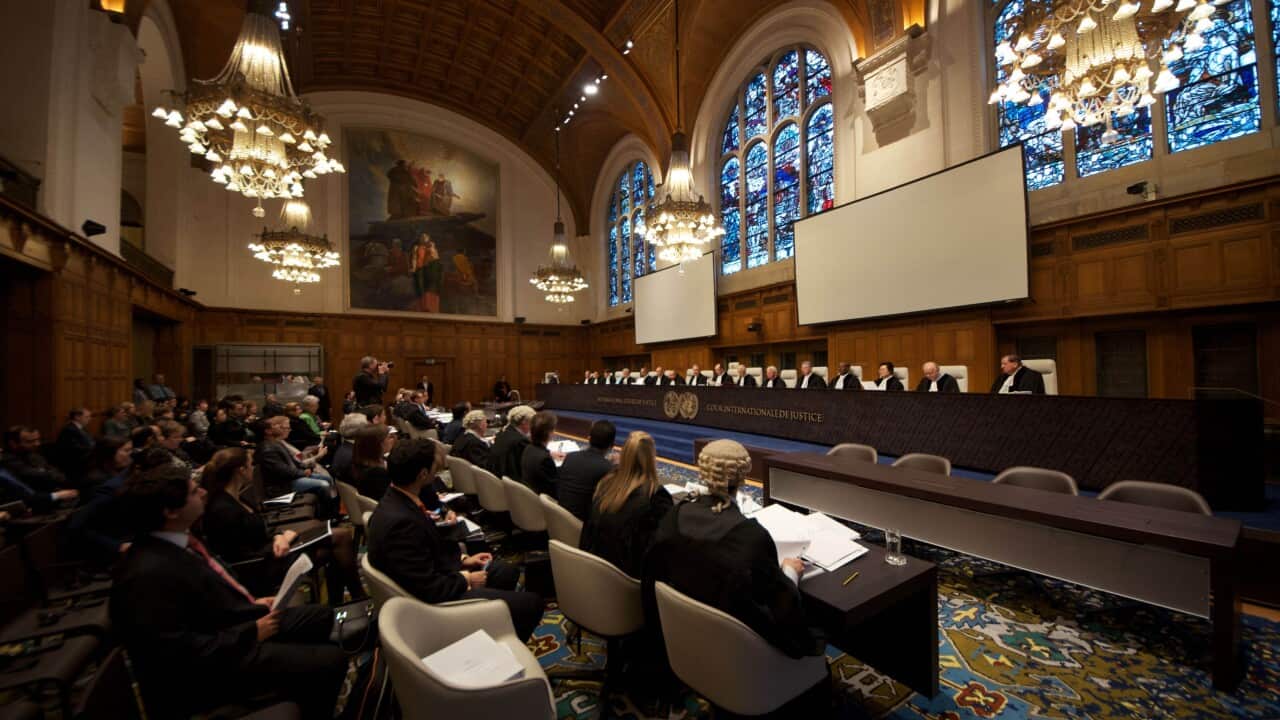 Hague_142101_AAP.JPG
