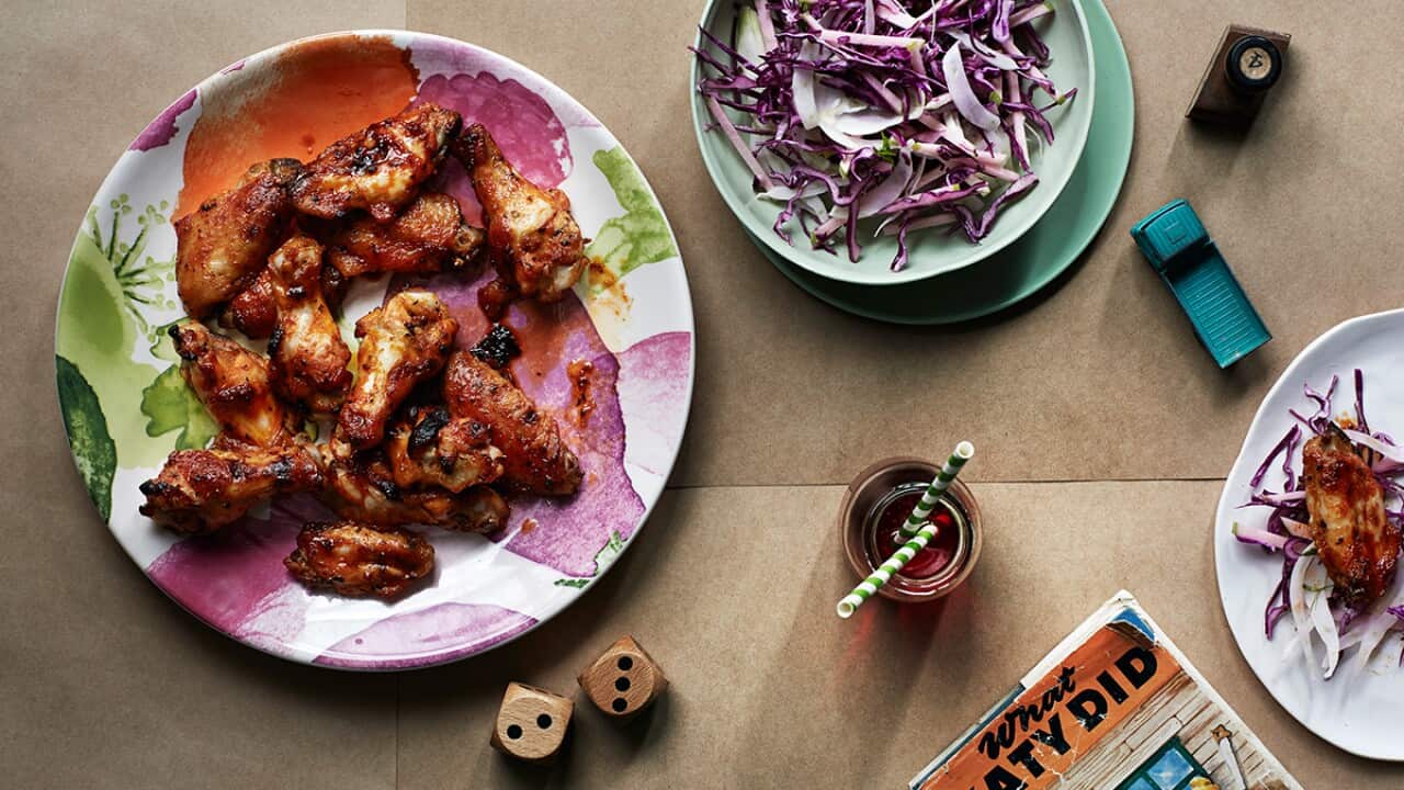 Hot wings with red cabbage, apple and fennel slaw-image