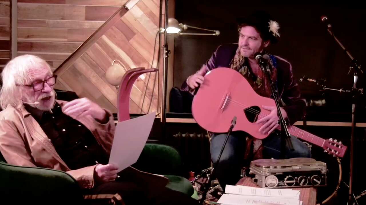 Le chanteur M, comme des dizaines d'autres artistes, a décidé de diffuser sur Internet des concerts tournés depuis chez lui. Pour le premier, il est accompagné de Pierre Richard, qui lit des poèmes de sa grand-mère, Andrée Chedid.