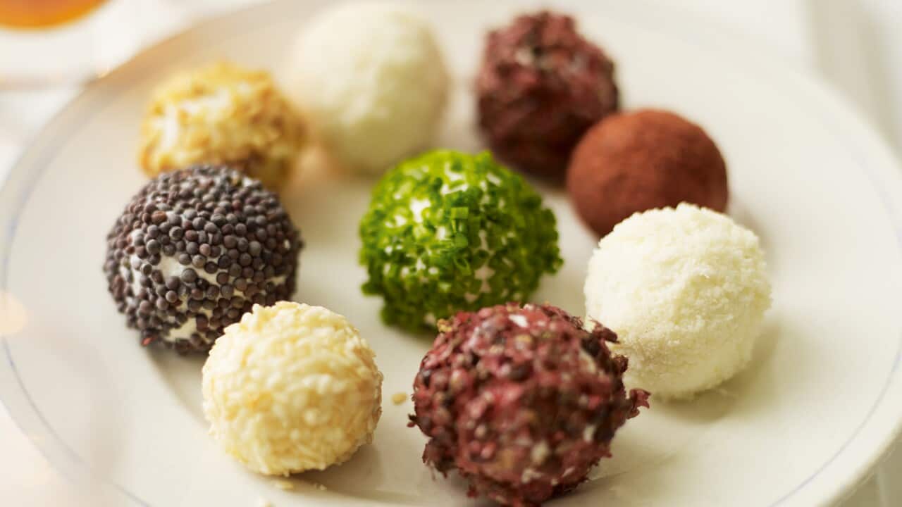 FME_0146573_X_05_Goat cheese balls.jpg