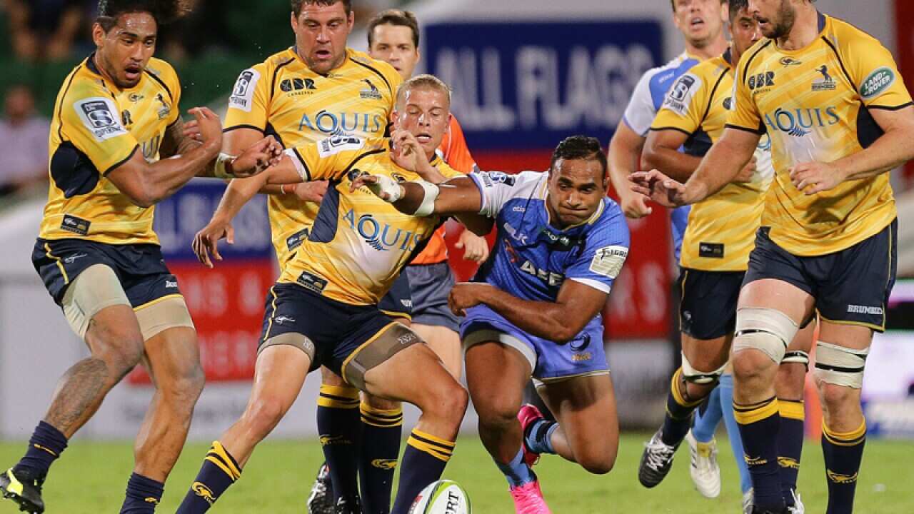 Semisi Masirewa of the Force goes for the ball.