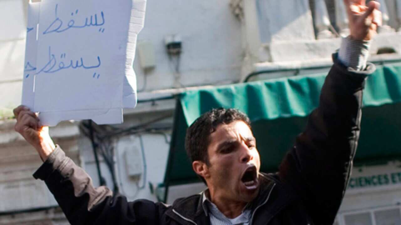 tunisia_riots_l_110118_aap_2080418349