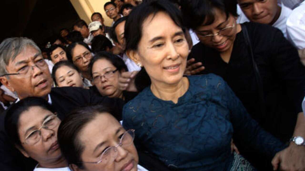 suu_kyi_released_L_101115_ap_31289237