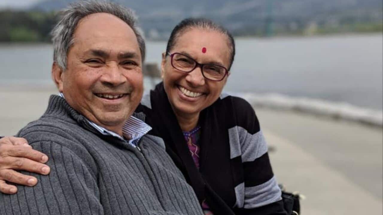 Nainaben (R) with his husband Pravin (L).