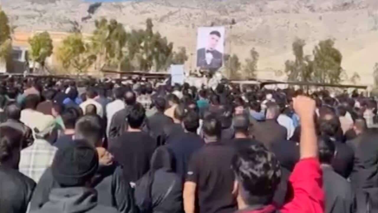 Furious Iranian students hold anti-government protests for second day as US threats loom Furious Iranian students hold anti-government protests for second day as US threats loom