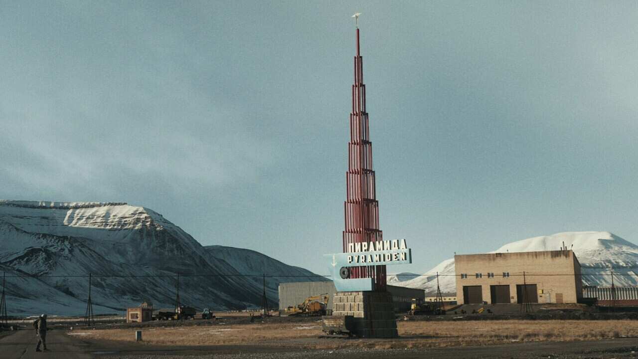 Pyramiden Svalbard Damien Faure