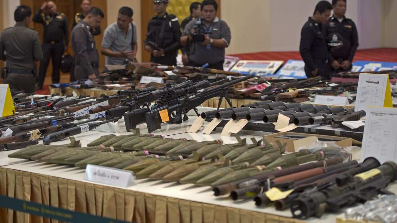 illegal_guns_thai_aap.jpg