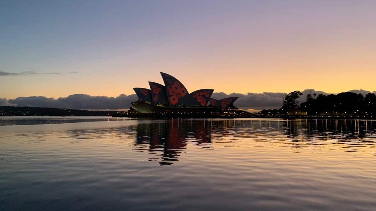 Červené maky na Sydneyjskej Opere 11.11.2020