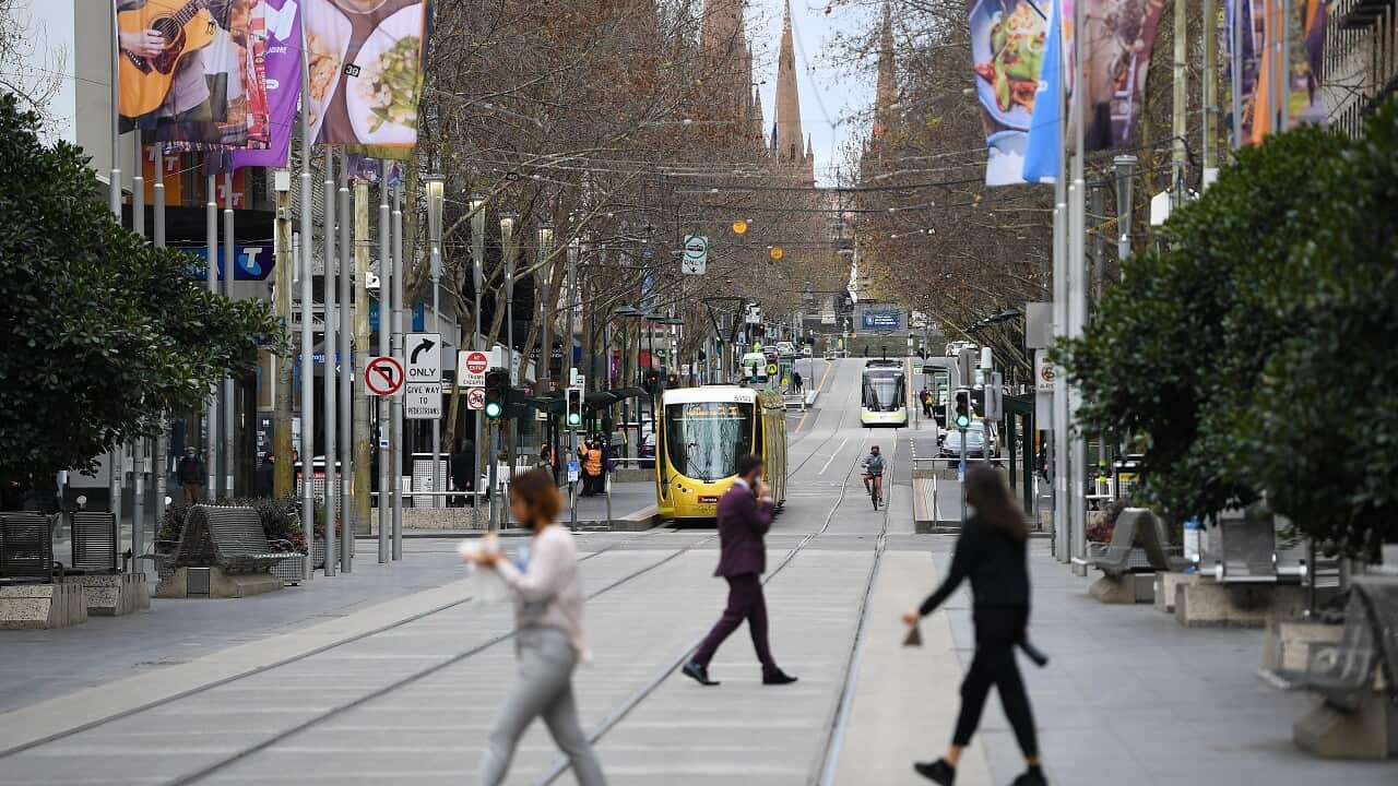 As cases surge to record high, Daniel Andrews warns 'people will die' if sick Victorians don't stay home