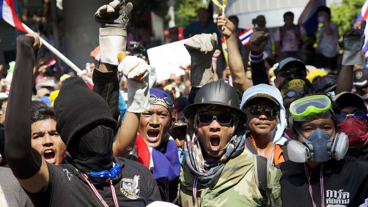 thai_protest_barricade_getty.jpg