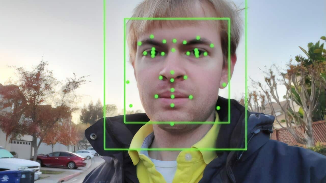 Output of an Artificial Intelligence system performing Facial Recognition on a photograph of a man