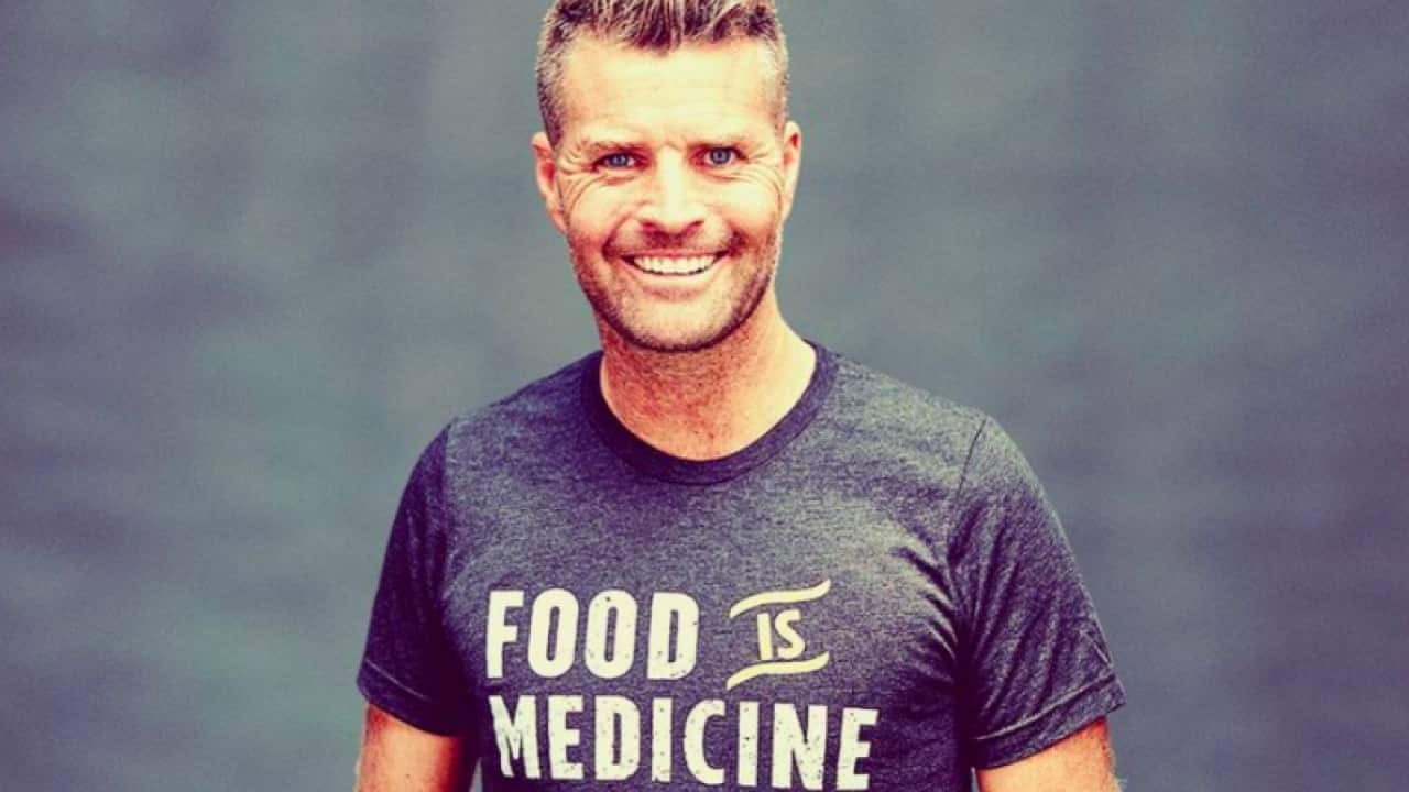 Facebook says it has removed a Pete Evans page for repeatedly breaching its misinformation polices.