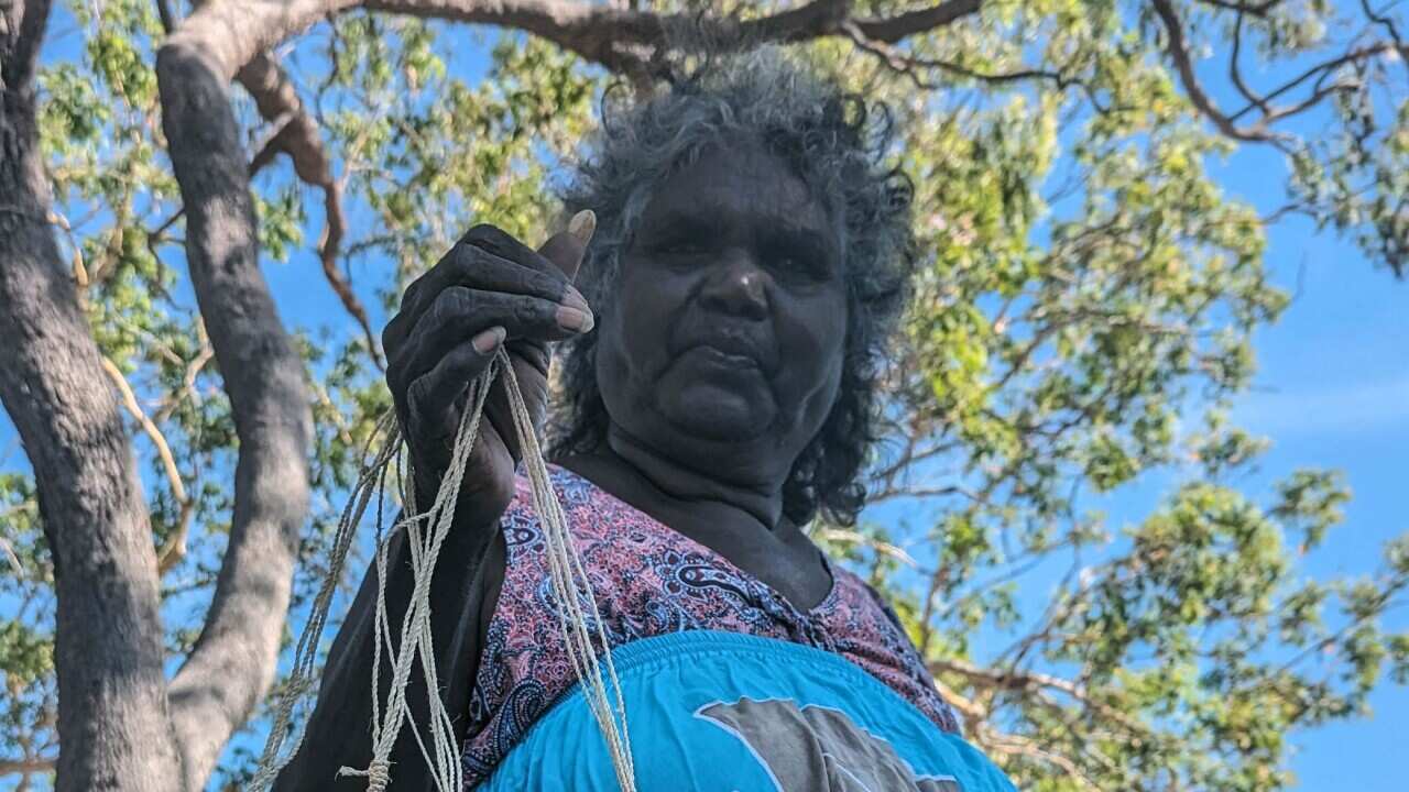 Elaine Lawurrpa Maypilama 3a.jpg