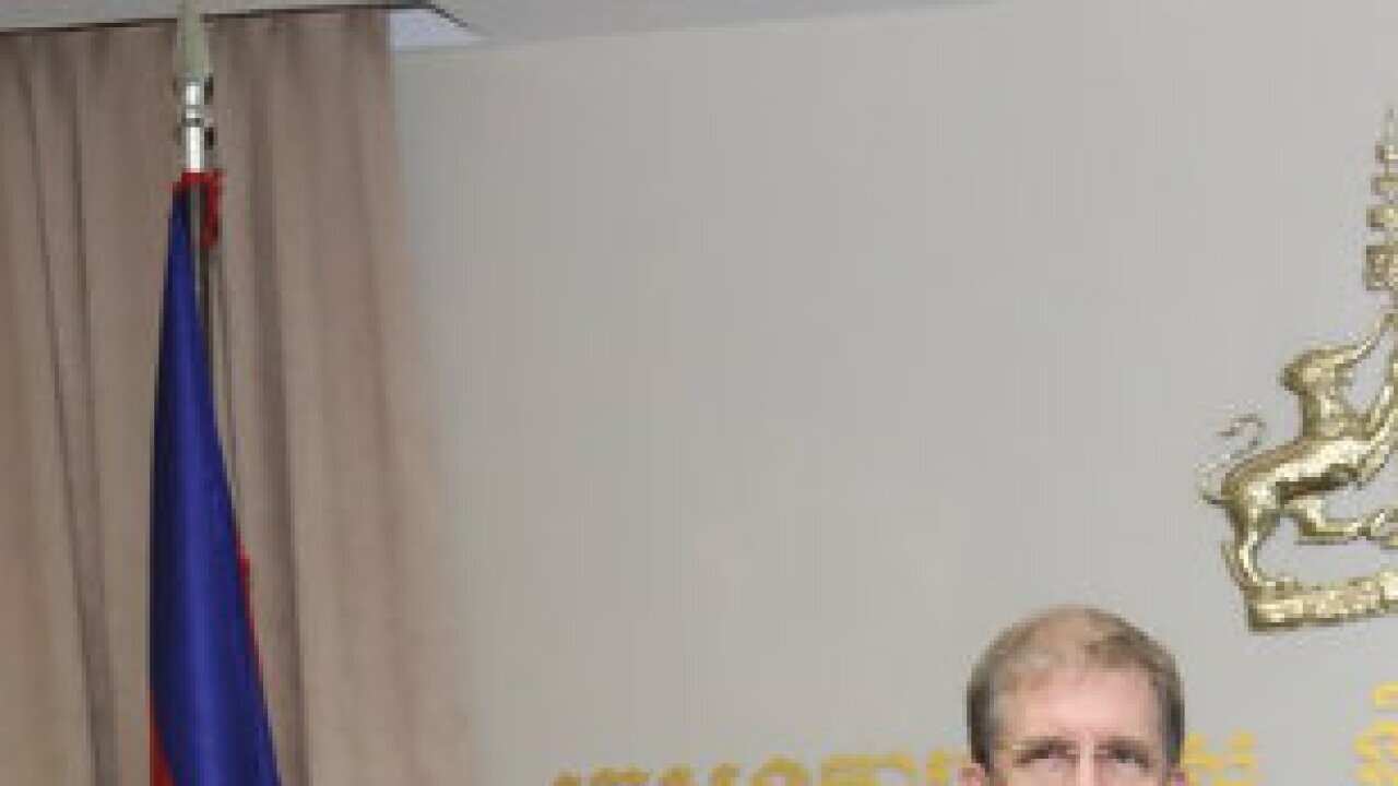 US Ambassador to Cambodia Patrick Murphy(R) and Cambodia Minister of Foreign Affairs Prak Sokhon (R)