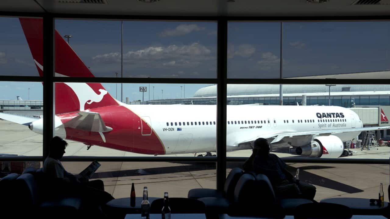 Investment giant buying up Qantas shares SBS News Investment giant buying up Qantas shares SBS News
