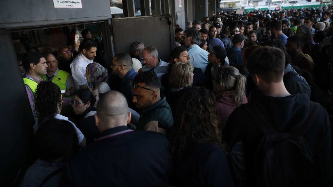 Image for read more article 'Δείτε ακόμη'