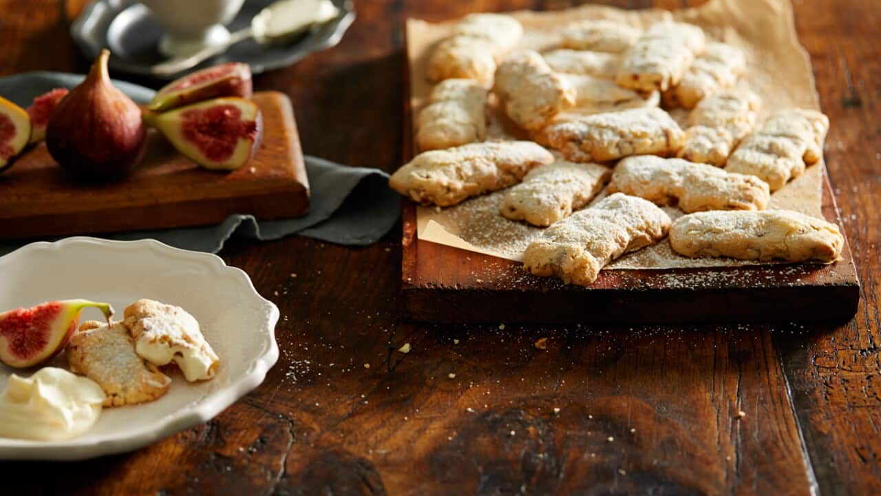 NEW-07_AlmondBiscuits-01.jpg